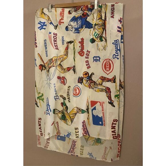 Vintage 70s MLB Bedspread Giants, Dodgers, Red Sox, NY - Picture 1 of 3